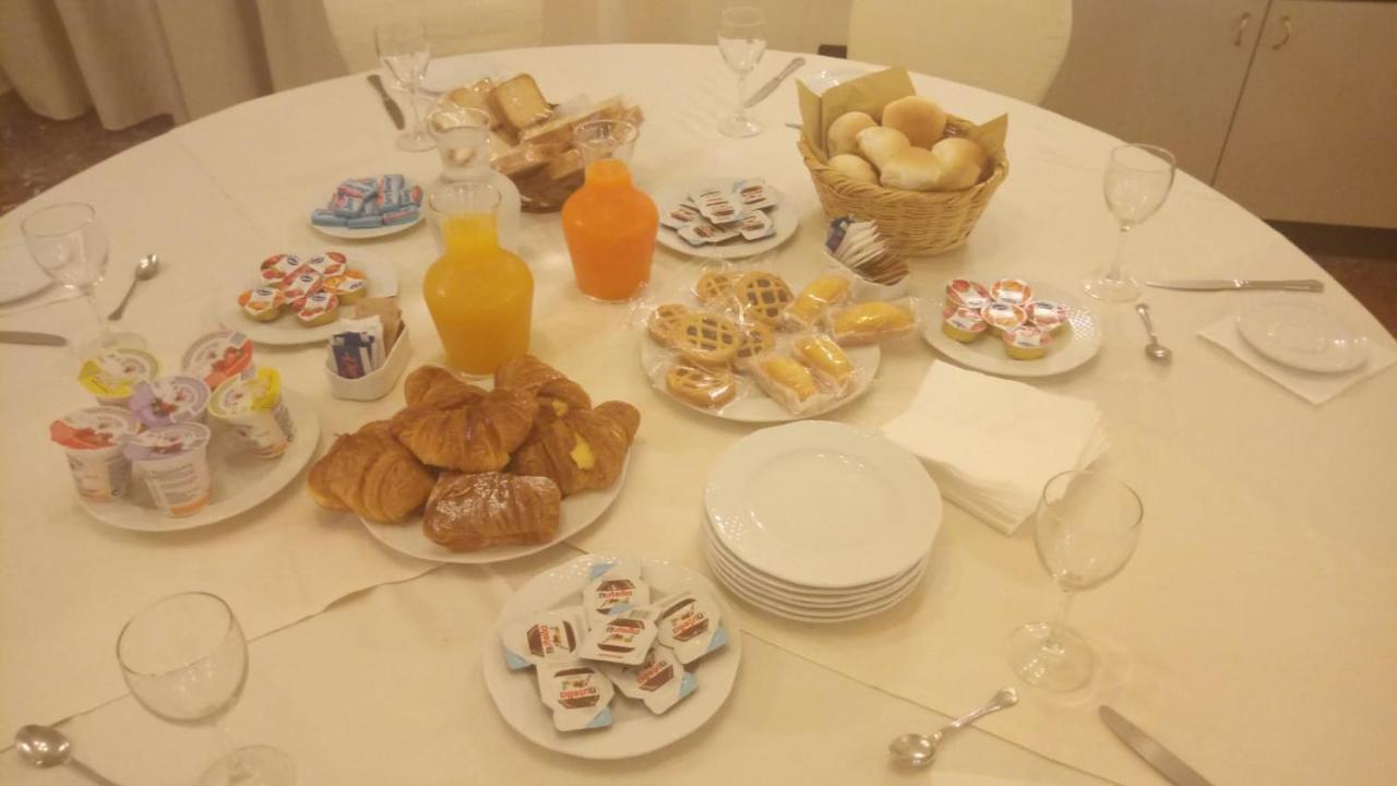 סלסומאג'יורה טרמה Hotel Primarosa מראה חיצוני תמונה
