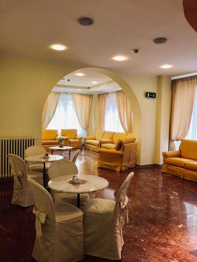 סלסומאג'יורה טרמה Hotel Primarosa מראה חיצוני תמונה