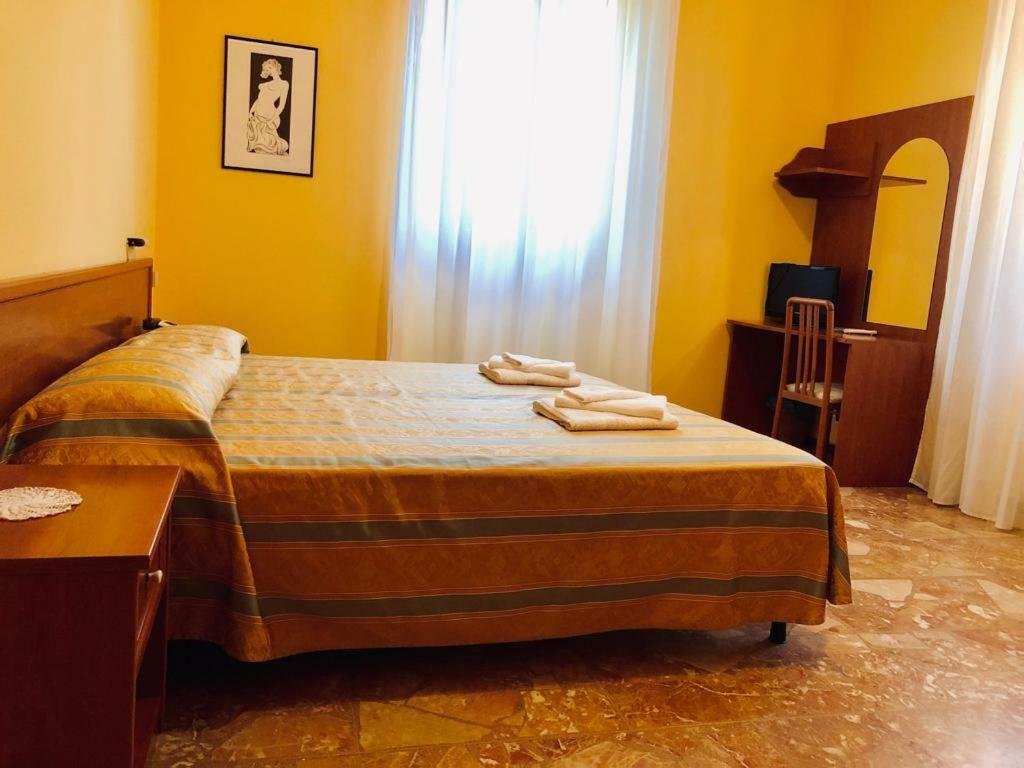 סלסומאג'יורה טרמה Hotel Primarosa מראה חיצוני תמונה