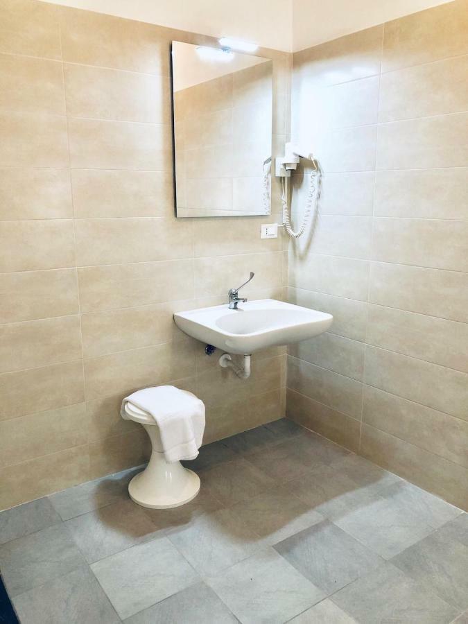 סלסומאג'יורה טרמה Hotel Primarosa מראה חיצוני תמונה