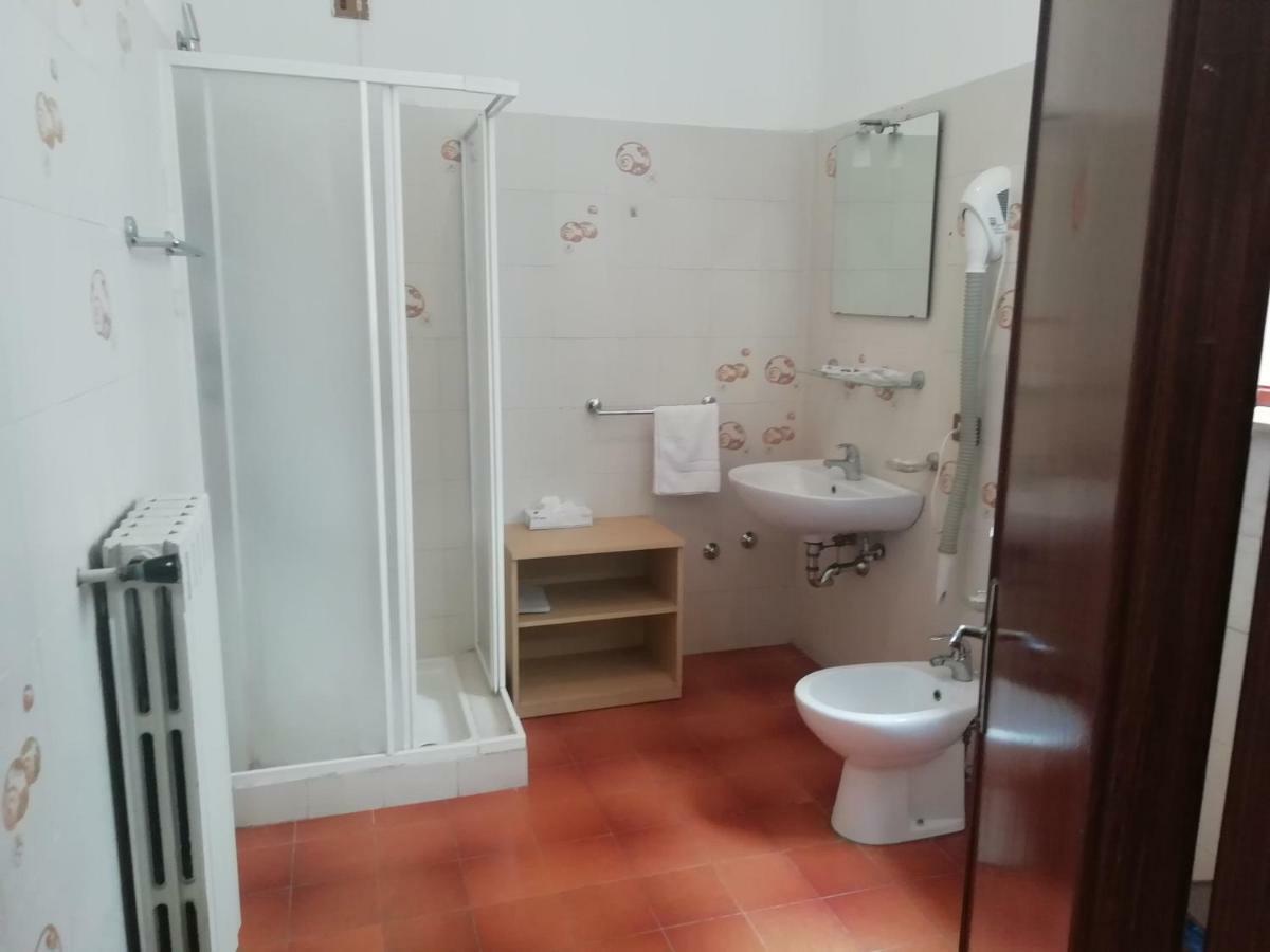 סלסומאג'יורה טרמה Hotel Primarosa מראה חיצוני תמונה